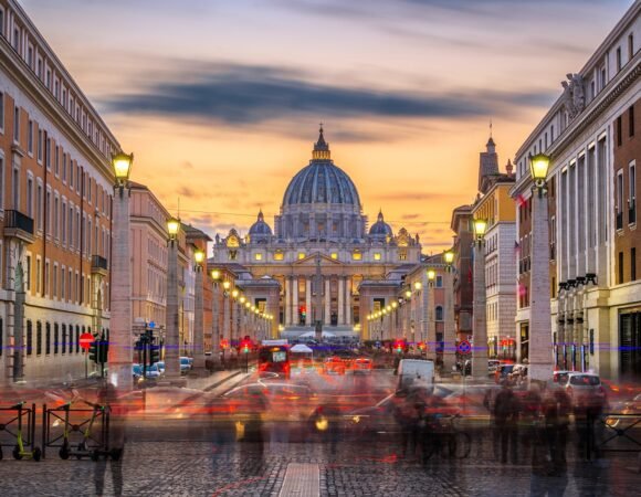 Private Guided Tour Vatican Museums & Sistine Chapel also access to St.peter Basilica